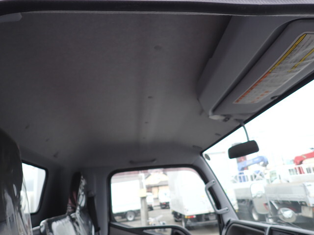 三菱ふそうキャンタークレーン4段小型（2t・3t）[写真32]