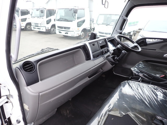 三菱ふそうキャンタークレーン4段小型（2t・3t）[写真35]