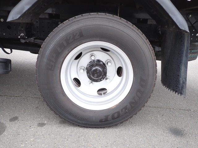 三菱ふそうキャンタークレーン4段小型（2t・3t）[写真08]