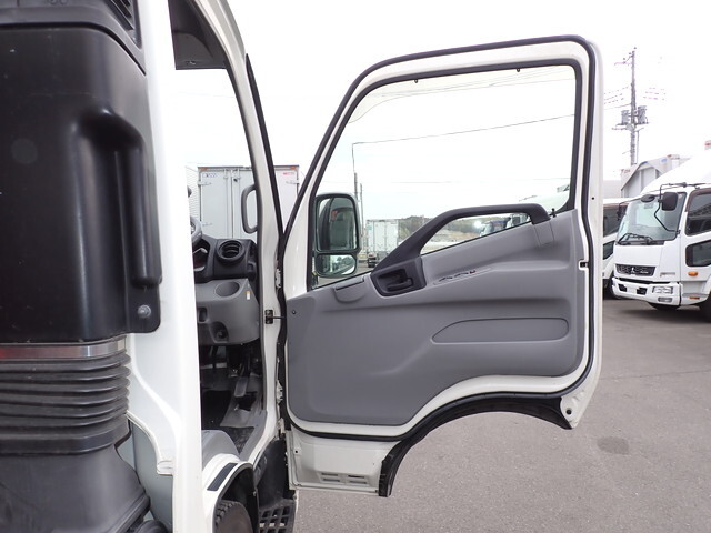 日野デュトロクレーン5段小型（2t・3t）[写真27]