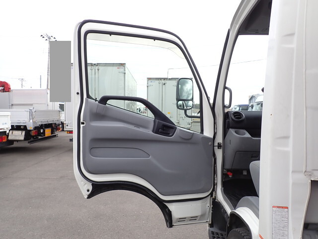 日野デュトロクレーン5段小型（2t・3t）[写真33]