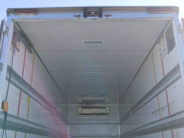 いすゞフォワード冷凍車（冷蔵車）増トン（6t・8t）[写真16]