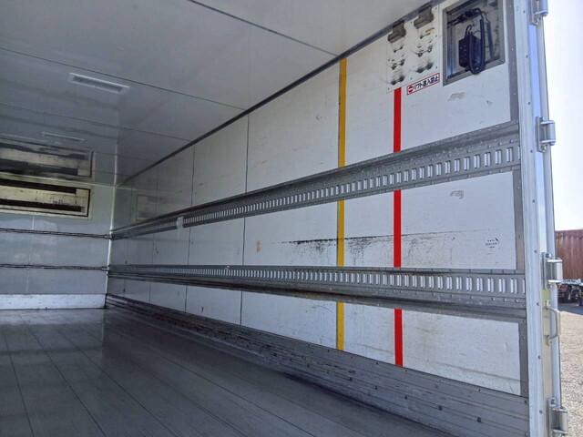 いすゞフォワード冷凍車（冷蔵車）増トン（6t・8t）[写真17]