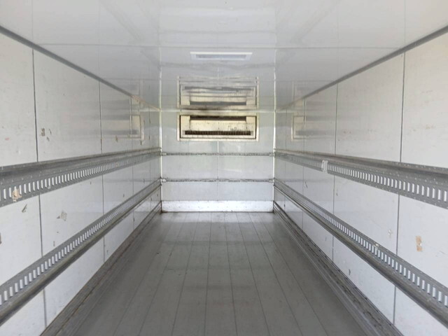 いすゞフォワード冷凍車（冷蔵車）増トン（6t・8t）[写真19]