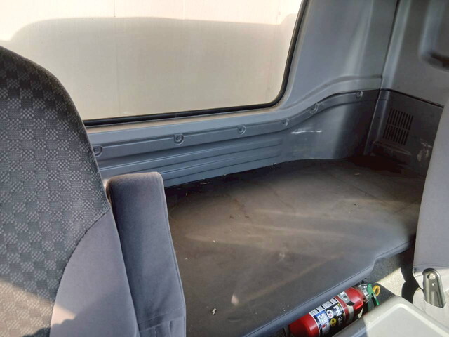 いすゞフォワード冷凍車（冷蔵車）増トン（6t・8t）[写真29]