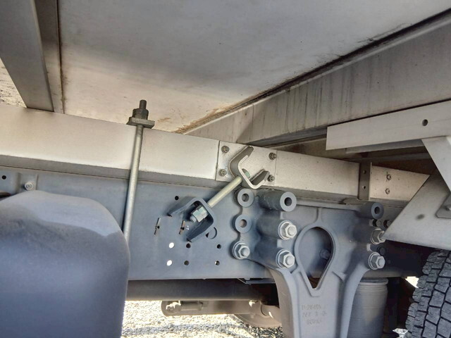 いすゞフォワード冷凍車（冷蔵車）増トン（6t・8t）[写真34]