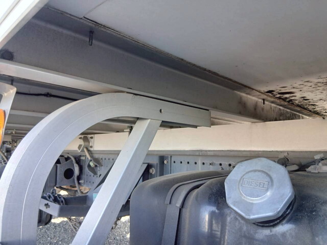 いすゞフォワード冷凍車（冷蔵車）増トン（6t・8t）[写真35]