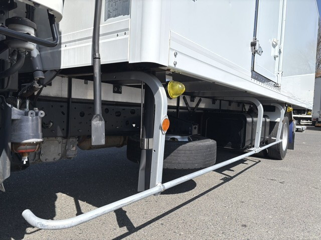 日野レンジャー冷凍車（冷蔵車）中型（4t）[写真20]