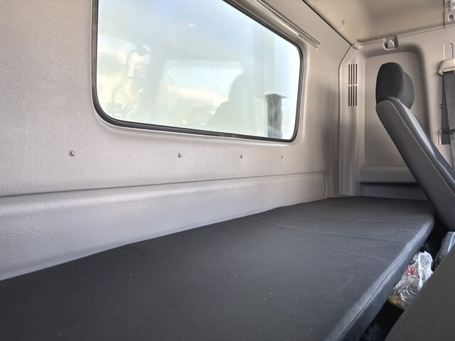 日野レンジャー冷凍車（冷蔵車）中型（4t）[写真31]