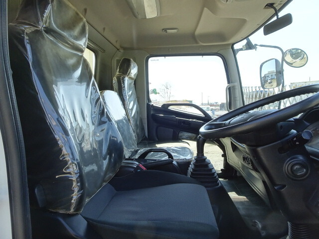 日野レンジャーダンプ中型（4t）[写真16]