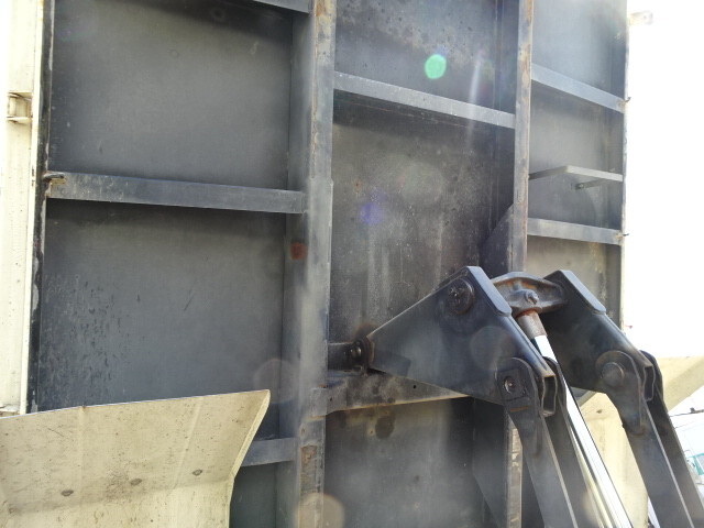 日野レンジャーダンプ中型（4t）[写真29]