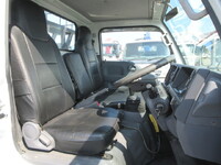 いすゞエルフコンテナ専用車小型（2t・3t）[写真31]