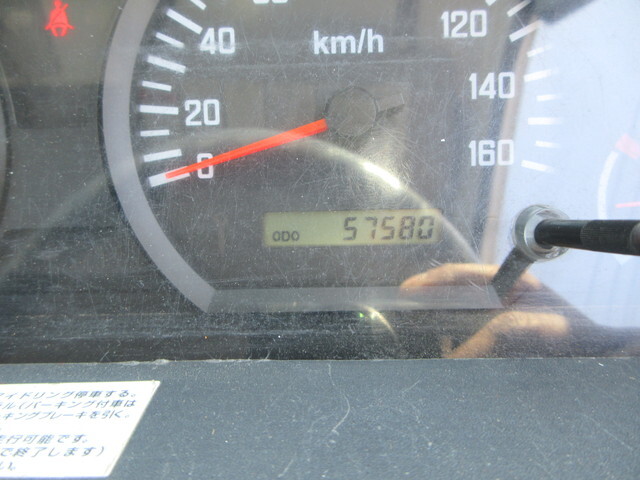 いすゞエルフコンテナ専用車小型（2t・3t）[写真31]