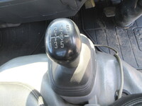 いすゞエルフコンテナ専用車小型（2t・3t）[写真35]