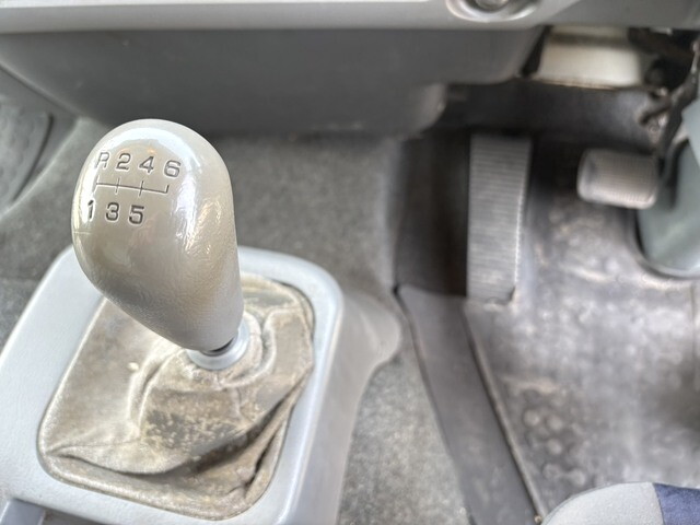 三菱ふそうファイターアルミバン中型（4t）[写真34]