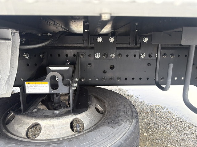 日野プロフィアアルミウイング大型（10t）[写真23]