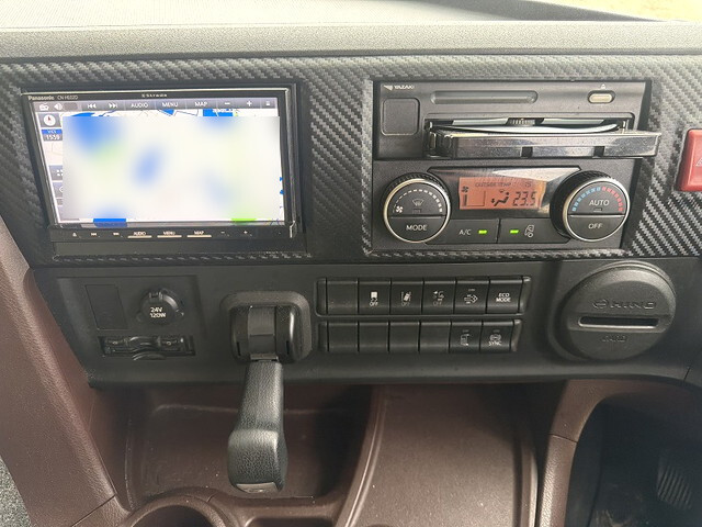 日野プロフィアアルミウイング大型（10t）[写真32]