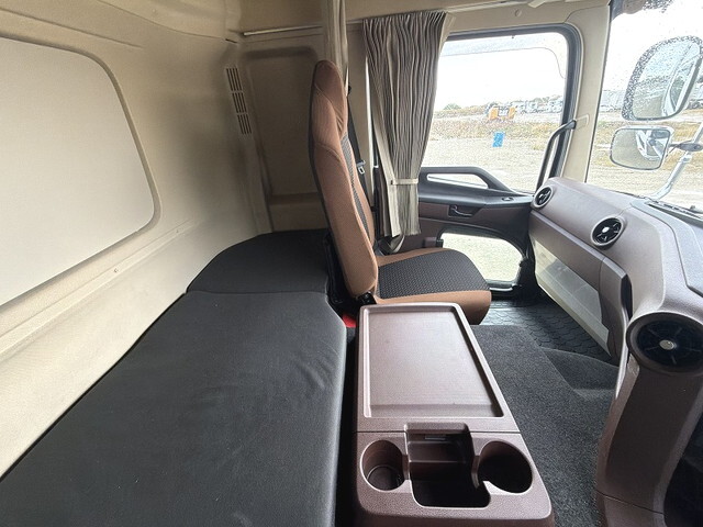 日野プロフィアアルミウイング大型（10t）[写真36]