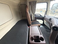 日野プロフィアアルミウイング大型（10t）[写真37]