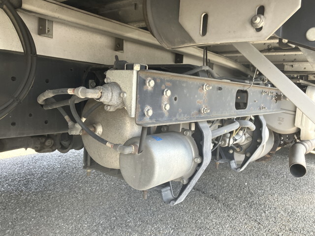 UDトラックスコンドルアルミバン中型（4t）[写真21]