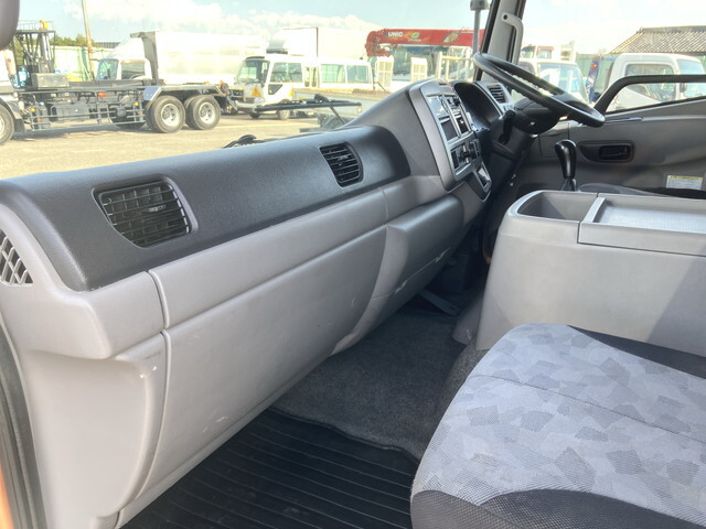 UDトラックスコンドルアルミバン中型（4t）[写真31]