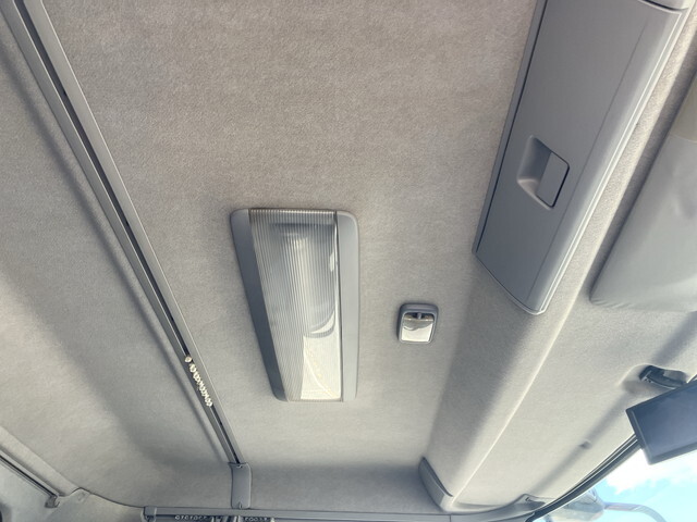 UDトラックスコンドルアルミバン中型（4t）[写真36]