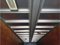 いすゞギガアルミウイング大型（10t）[写真11]