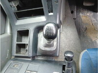 いすゞギガアルミウイング大型（10t）[写真22]