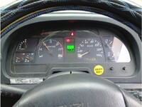 いすゞギガアルミウイング大型（10t）[写真24]