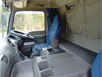 いすゞギガアルミウイング大型（10t）[写真27]