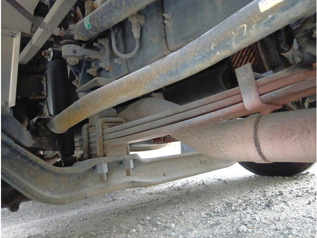 いすゞギガアルミウイング大型（10t）[写真32]