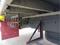 いすゞギガアルミウイング大型（10t）[写真35]