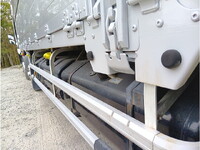 いすゞギガアルミウイング大型（10t）[写真38]