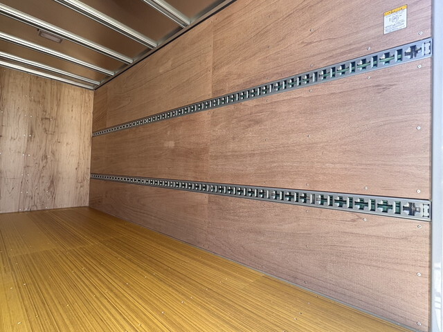 日野デュトロアルミバン小型（2t・3t）[写真11]