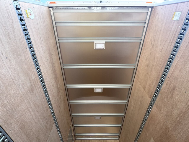 日野デュトロアルミバン小型（2t・3t）[写真13]