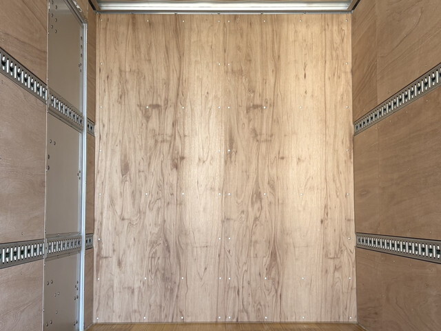 日野デュトロアルミバン小型（2t・3t）[写真14]