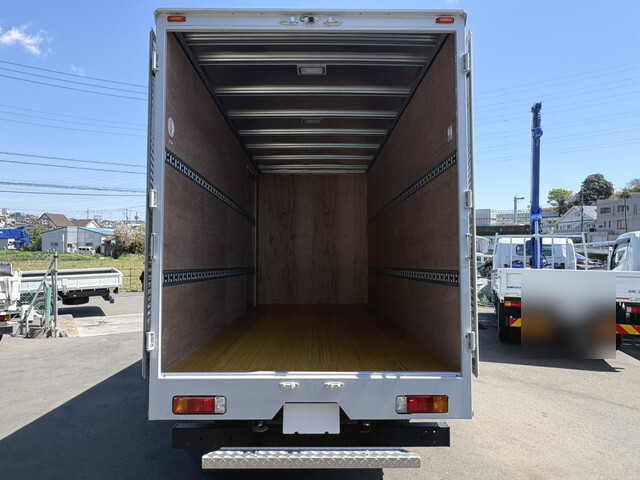 日野デュトロアルミバン小型（2t・3t）[写真09]