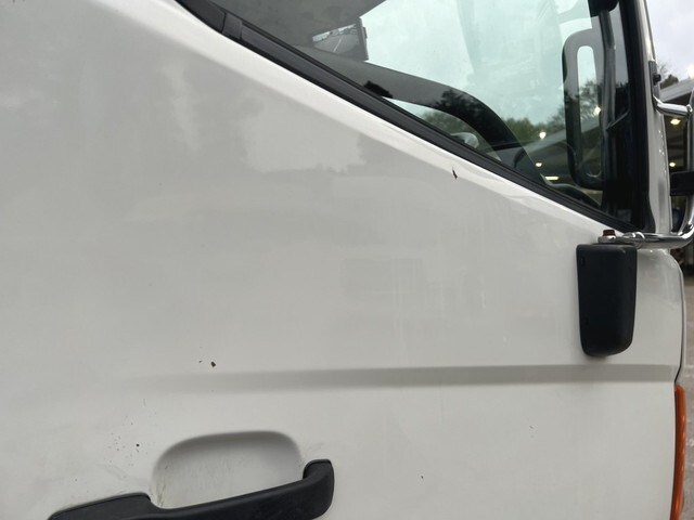 日野レンジャーコンテナ専用車中型（4t）[写真36]