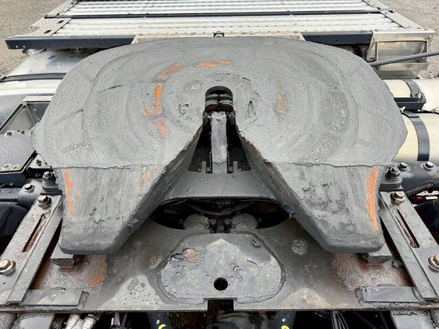 日野プロフィアトレーラーヘッド（トラクターヘッド）大型（10t）[写真13]