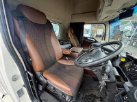 日野プロフィアトレーラーヘッド（トラクターヘッド）大型（10t）[写真22]