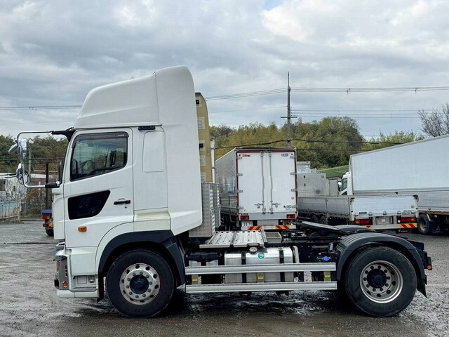 日野プロフィアトレーラーヘッド（トラクターヘッド）大型（10t）[写真04]