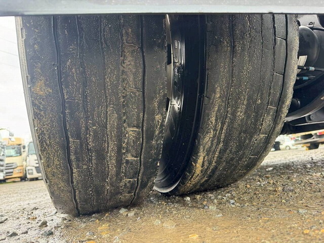 日野プロフィアトレーラーヘッド（トラクターヘッド）大型（10t）[写真40]