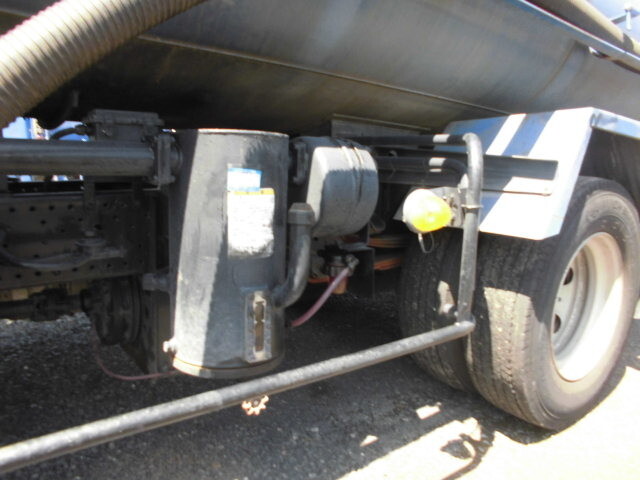 マツダタイタンバキュームカー小型（2t・3t）[写真15]