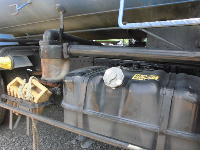 マツダタイタンバキュームカー小型（2t・3t）[写真21]