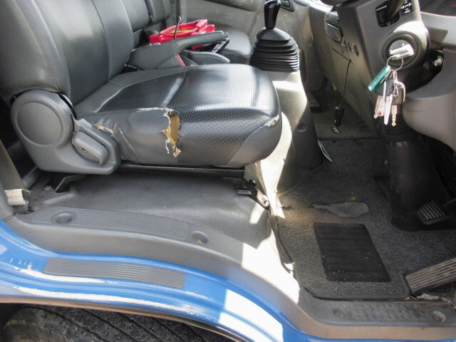 マツダタイタンバキュームカー小型（2t・3t）[写真28]