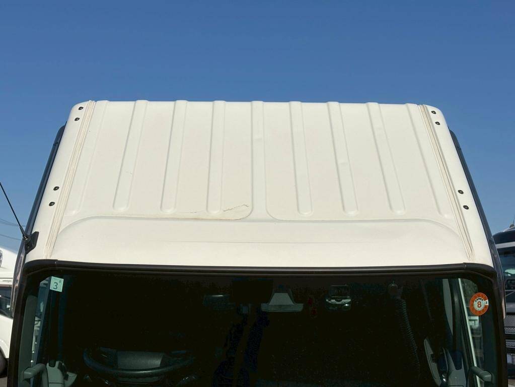 日野デュトロ平ボディ小型（2t・3t）[写真18]