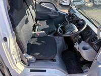 日野デュトロ平ボディ小型（2t・3t）[写真20]