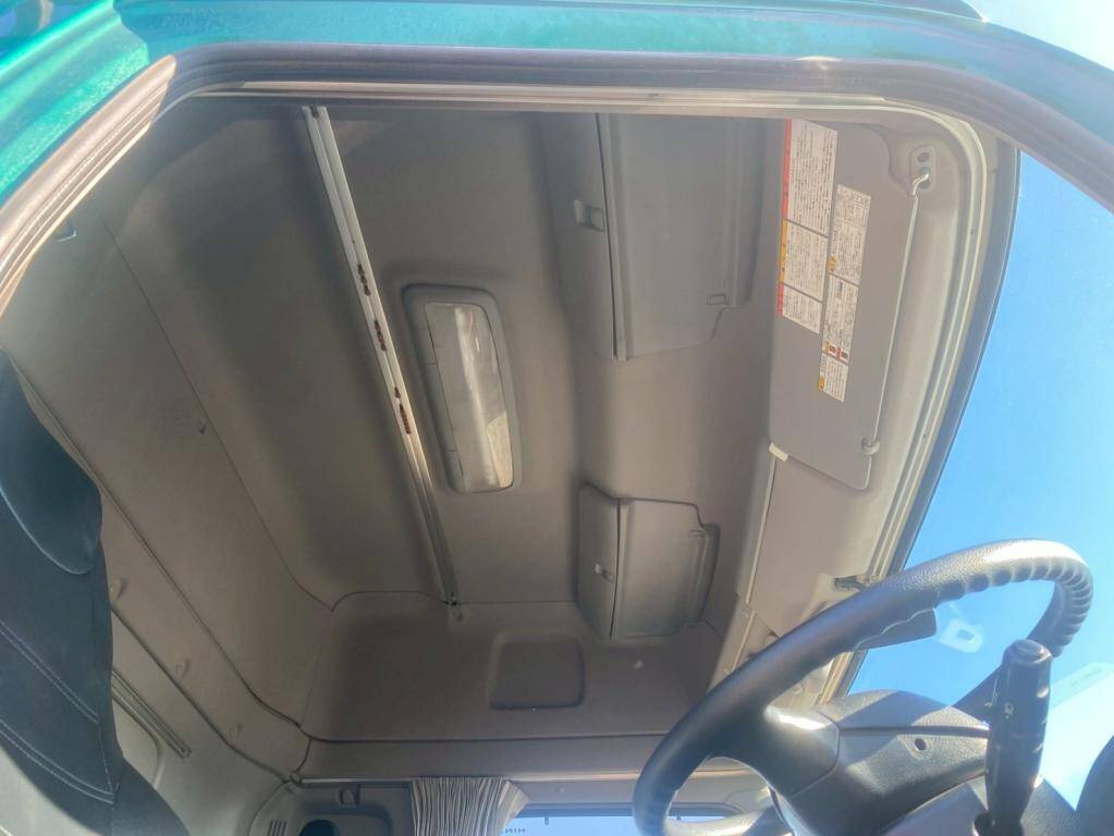 日野プロフィアトレーラーヘッド（トラクターヘッド）大型（10t）[写真20]