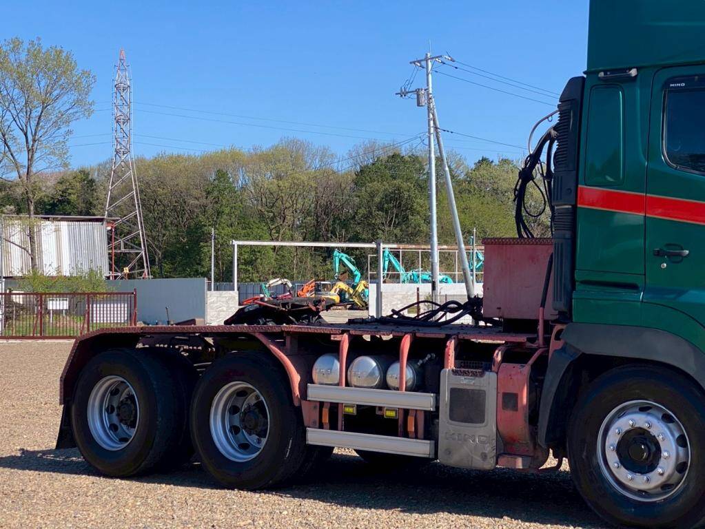 日野プロフィアトレーラーヘッド（トラクターヘッド）大型（10t）[写真04]