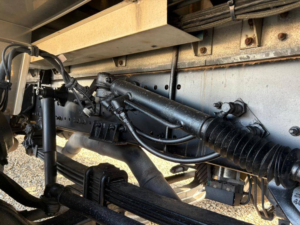 日野プロフィア冷凍車（冷蔵車）大型（10t）[写真15]